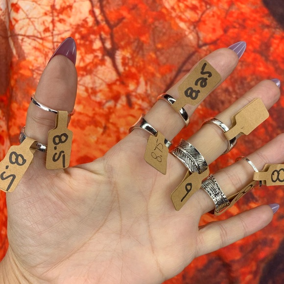 3/$10 NEW Boho Style Rings & MIDI Rings Design Mix / silver tone Bundle NWOT - Picture 8 of 9